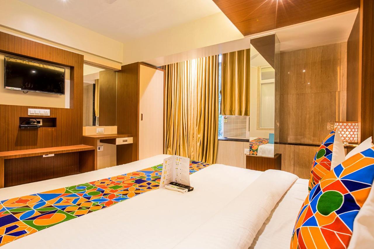Fabhotel Spring Inn - Nr Borivali Station Mālād Exteriör bild