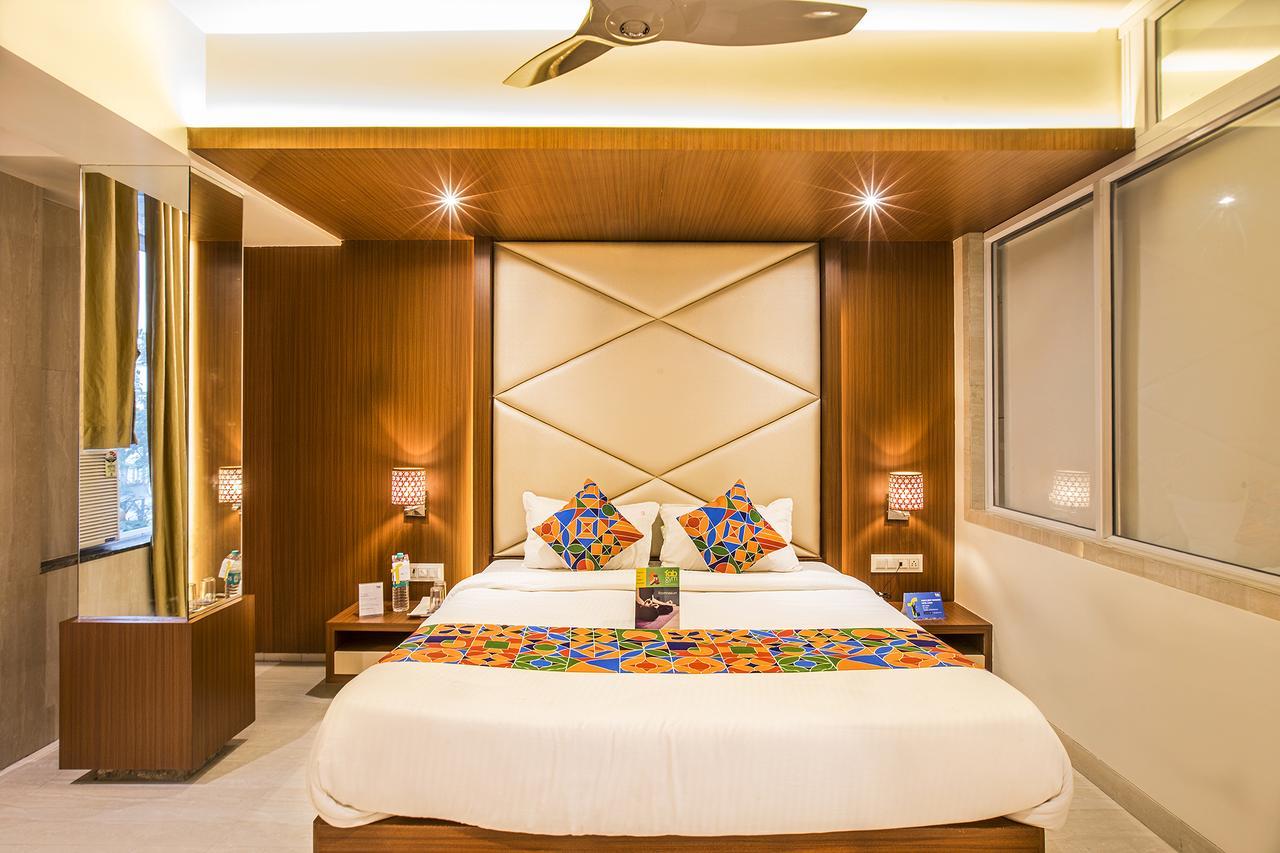 Fabhotel Spring Inn - Nr Borivali Station Mālād Exteriör bild