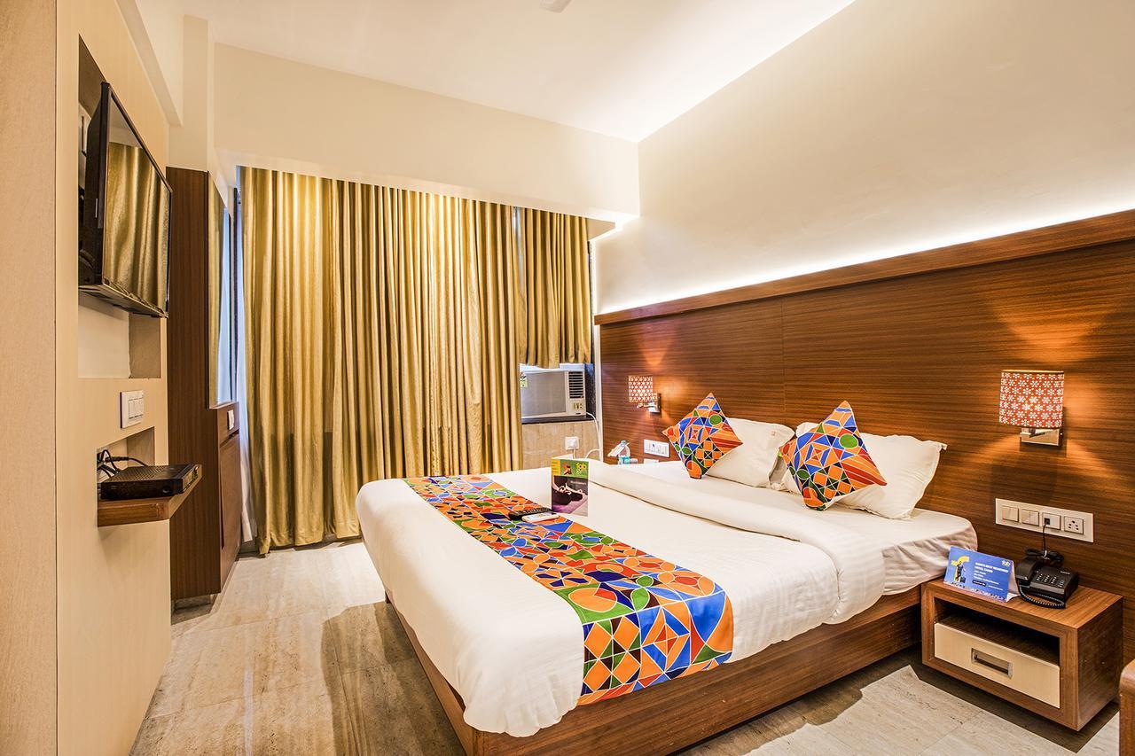 Fabhotel Spring Inn - Nr Borivali Station Mālād Exteriör bild